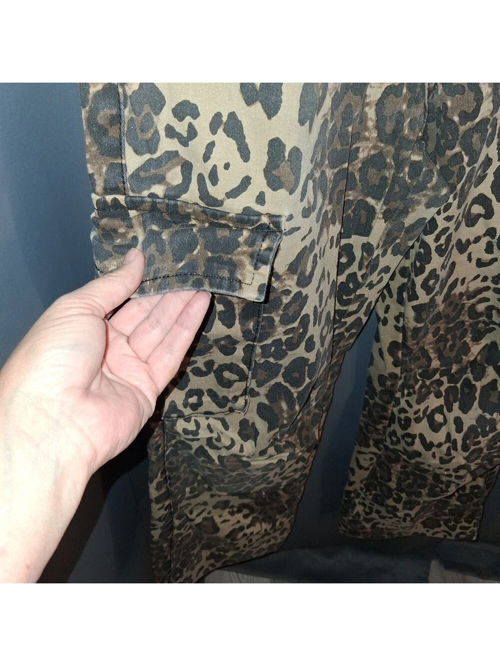 TRTR Leopard Print Stretchy Cargo Pants Size 5